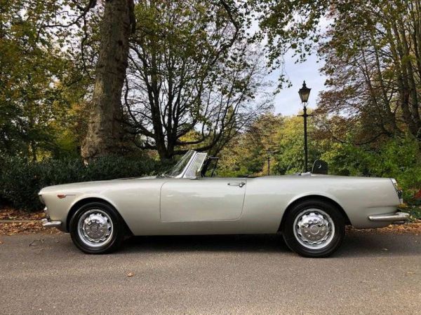 Alfa Romeo 2600 Spider 1964 16472