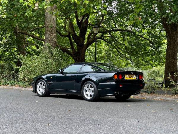 Aston Martin V8 Vantage V550 1998 70206