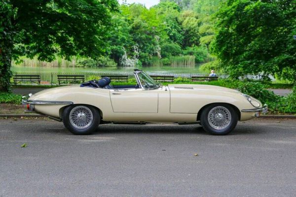 Jaguar E-Type 1969 77257