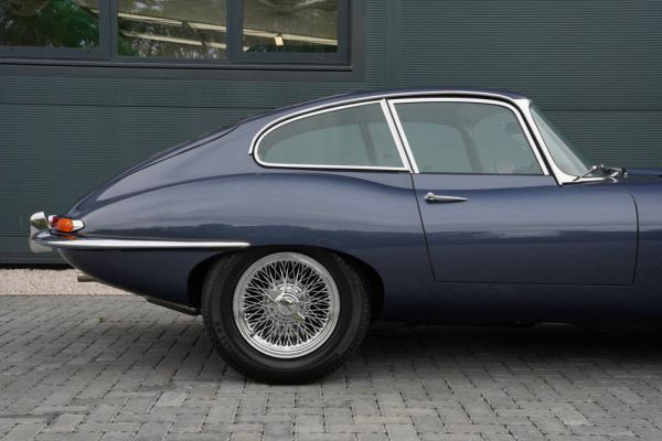 Jaguar E-Type 4.2 1965 26030