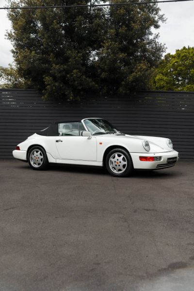 Porsche 911 Carrera 2 1990