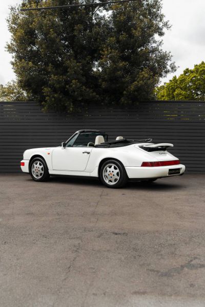 Porsche 911 Carrera 2 1990 25909