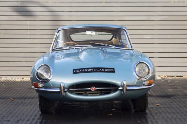 Jaguar E-Type 4.2 1965 25952