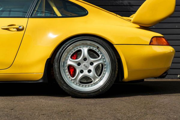 Porsche 911 Carrera RS Clubsport 1995 63644