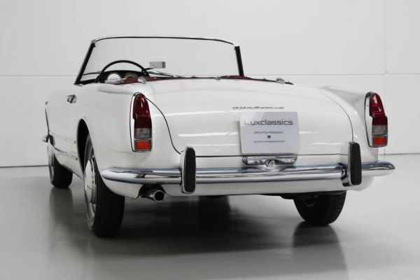 Alfa Romeo 2000 Spider 1960 82072