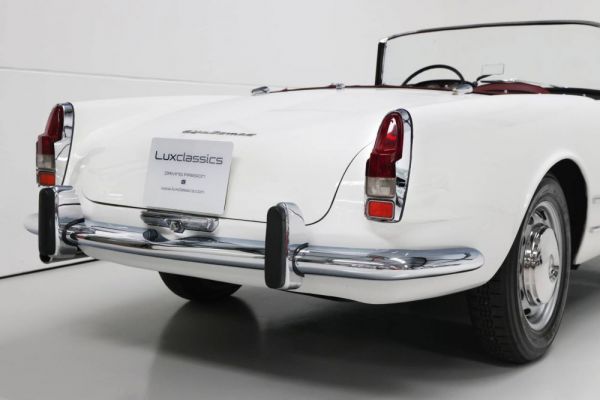 Alfa Romeo 2000 Spider 1960 82075