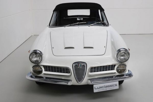 Alfa Romeo 2000 Spider 1960 82076