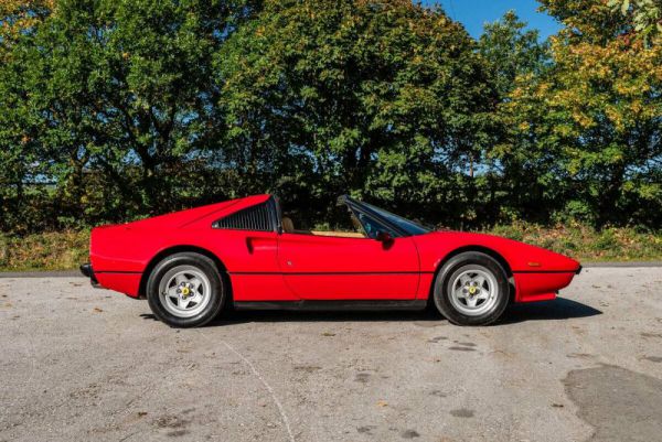 Ferrari 308 GTS Quattrovalvole 1983 69149