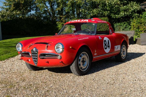 Alfa Romeo Giulia 1600 Spider 1963 97024