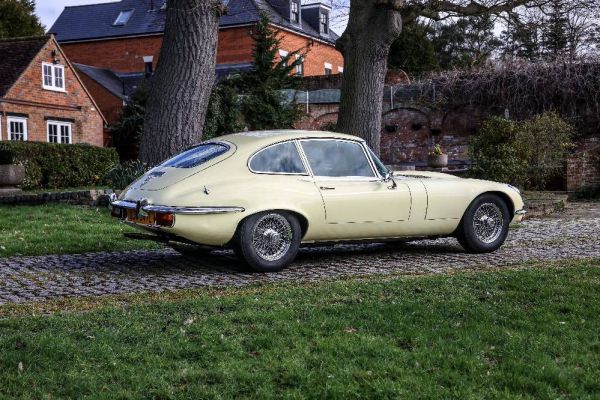 Jaguar E-Type V12 (2+2) 1973 65996