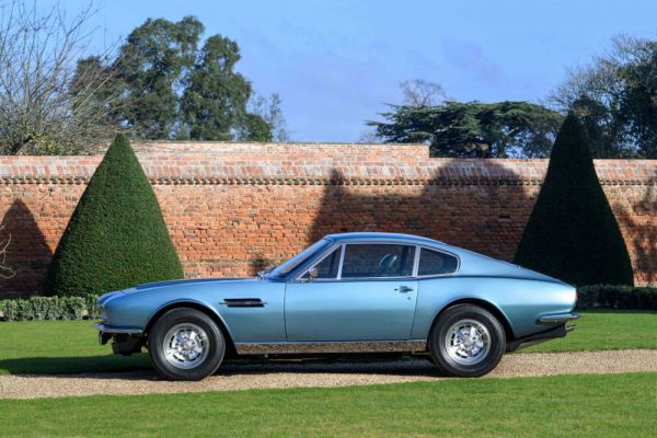 Aston Martin DBS V8 1971