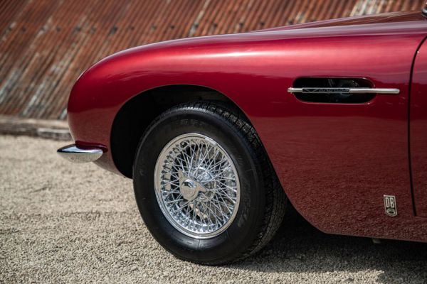 Aston Martin DB 6 Vantage 1967 63116