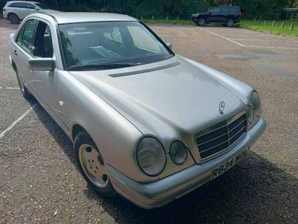 Mercedes-Benz E 240 1998