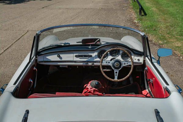 Alfa Romeo Giulia 1600 Spider 1963 59597