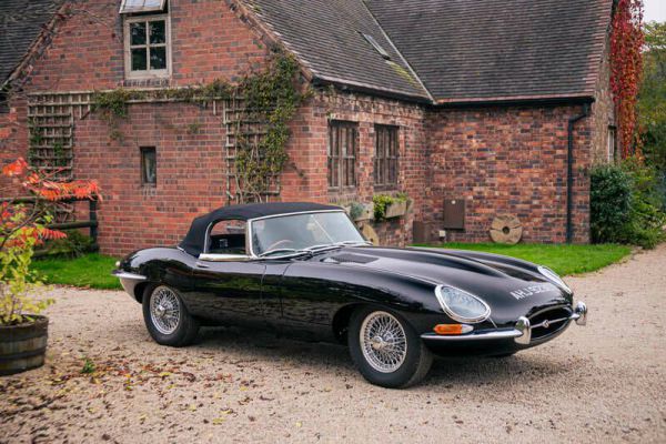 Jaguar E-Type 1967 66957