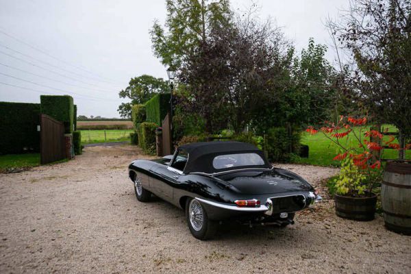 Jaguar E-Type 1967 66958