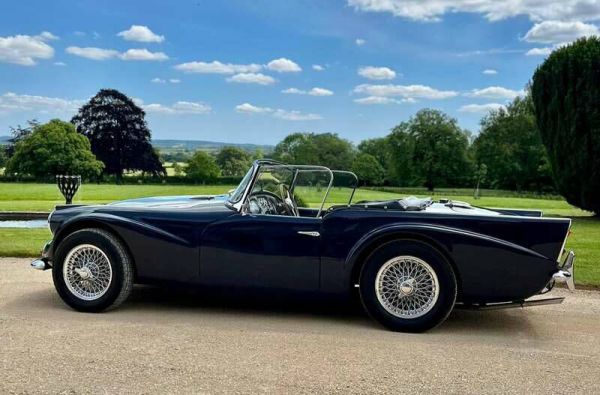 Daimler SP 250 1963 74222