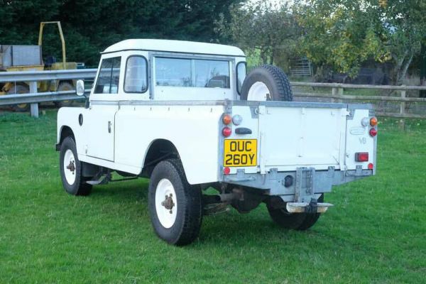 Land Rover 109 1983 83226