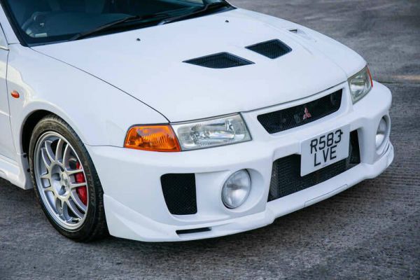 Mitsubishi Lancer Evolution V 1998 84198