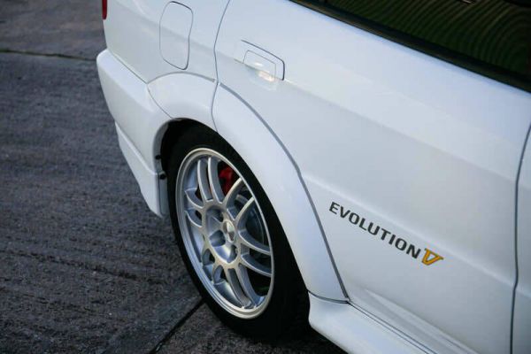 Mitsubishi Lancer Evolution V 1998 84203