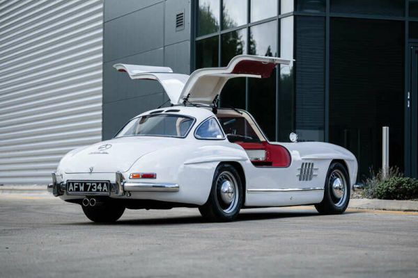 Mercedes-Benz 300 SL "ali di gabbiano" 1963 97980