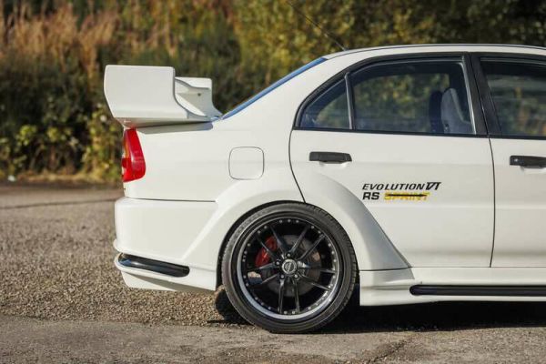 Mitsubishi Lancer Evolution VI 2000 98153