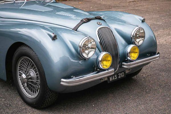 Jaguar XK 120 SE FHC 1953 101554