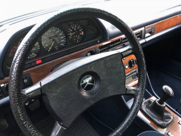 Mercedes-Benz 280 SE 1983 48