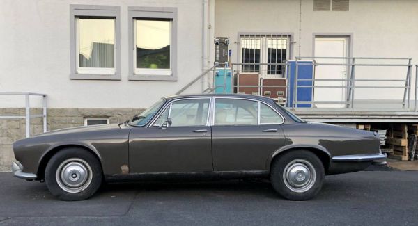 Jaguar XJ 6 4.2 1973 57