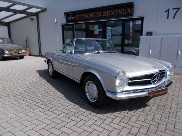 Mercedes-Benz 280 SL 1968 1284