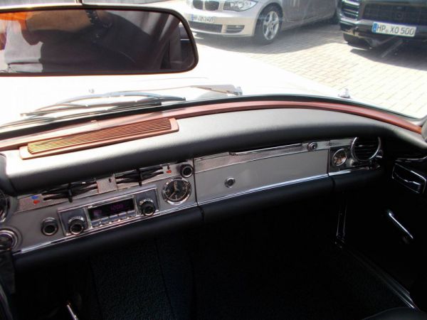 Mercedes-Benz 280 SL 1968 1292