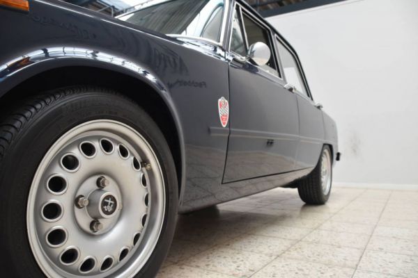 Alfa Romeo Giulia Super 1.3 1973 2475