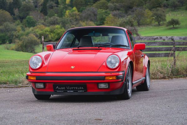 Porsche 911 Carrera 3.2 1986 1261