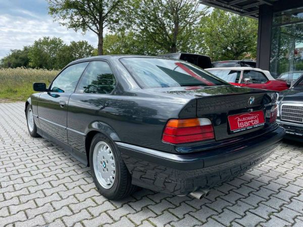 BMW 325i 1992 4184