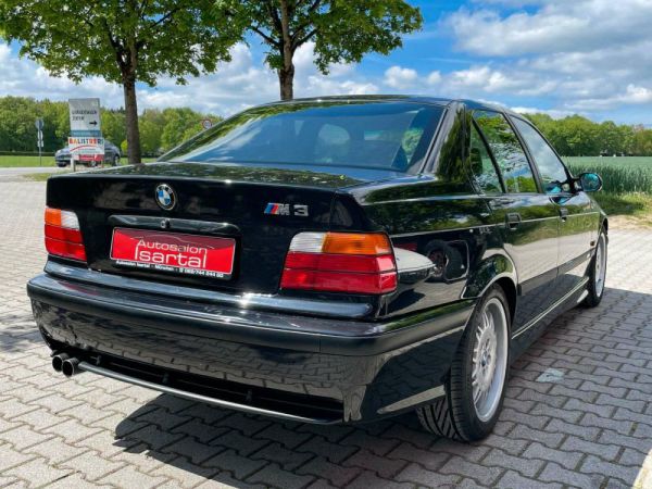 BMW M3 1995 4198