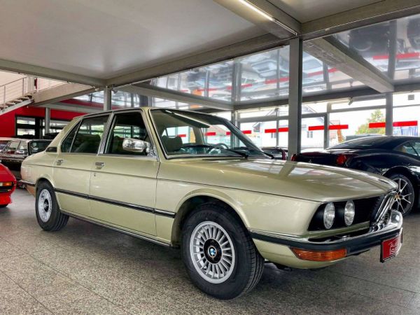 BMW 528i 1979 4210