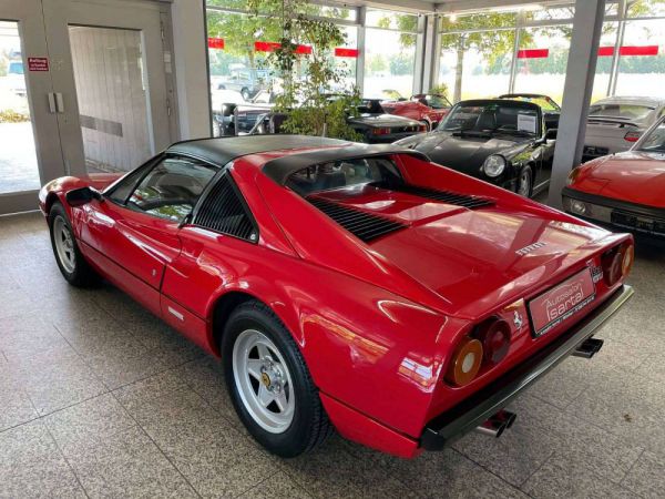 Ferrari 308 GTSi 1982 4240