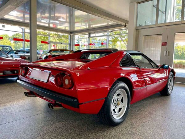 Ferrari 308 GTSi 1982 4242