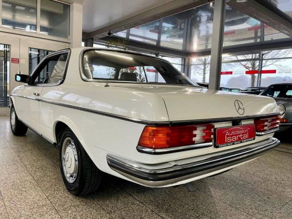 Mercedes-Benz 230 CE 1982 4296