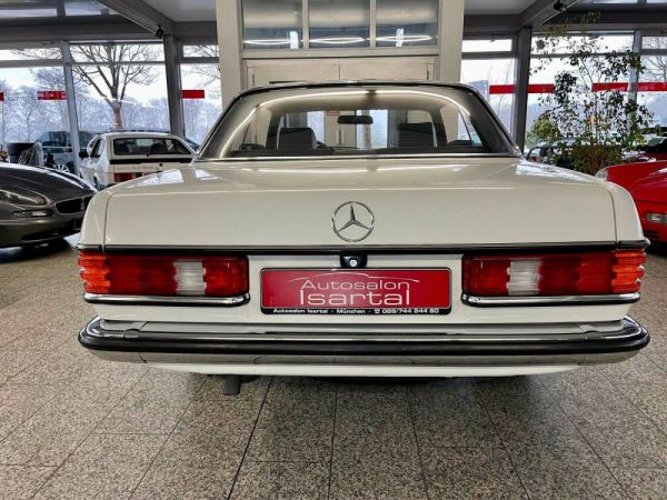 Mercedes-Benz 230 CE 1982 4298