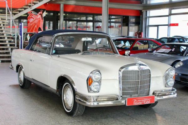 Mercedes-Benz 220 SE b 1963