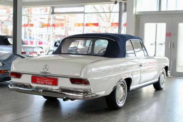 Mercedes-Benz 220 SE b 1963 4307