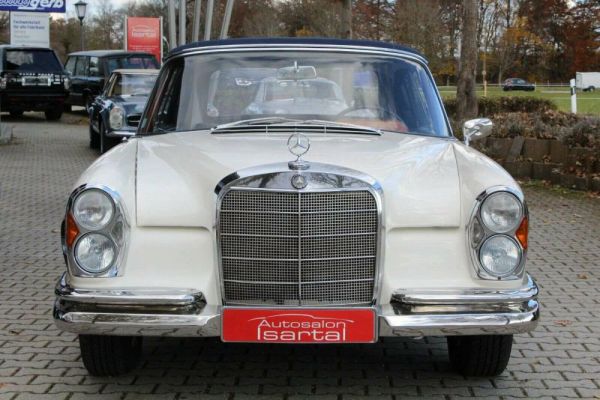 Mercedes-Benz 220 SE b 1963 4309