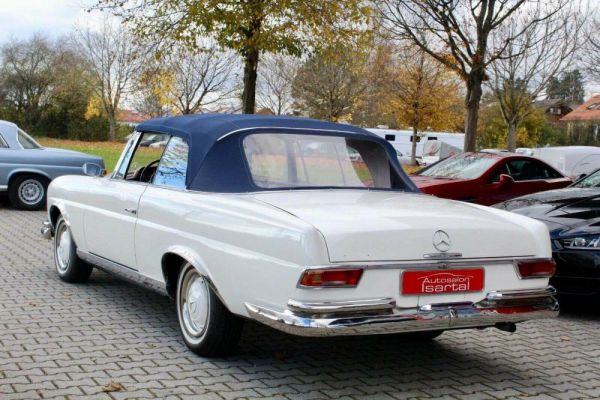 Mercedes-Benz 220 SE b 1963 4312