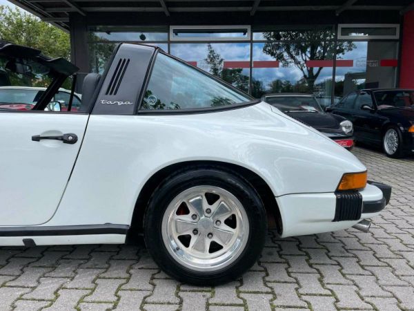 Porsche 911 Carrera 3.0 1977 4709