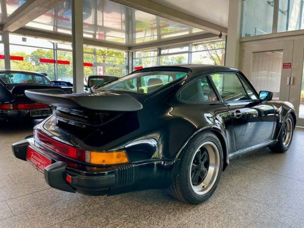 Porsche 911 Turbo 3.3 1985 4761