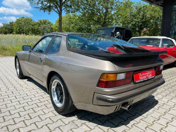 Porsche 944 1983 4832