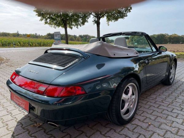 Porsche 911 Carrera 4 1995 4873