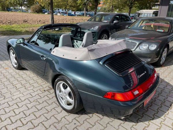 Porsche 911 Carrera 4 1995 4875