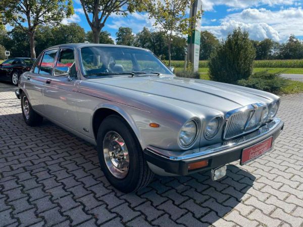 Jaguar XJ 12 1982 95800